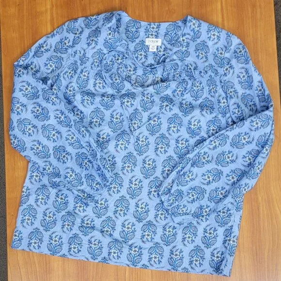 J. Crew Blue Floral Split Neck Popover 3/4 Sleeve Cotton Top - XS - Picture 4 of 7